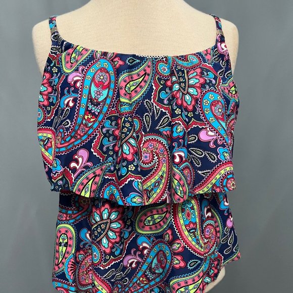 24th & OCEAN Swim Top - Picture 2 of 6